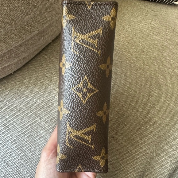 Louis Vuitton Toiletry Pouch Monogram 15 - Picture 4 of 6